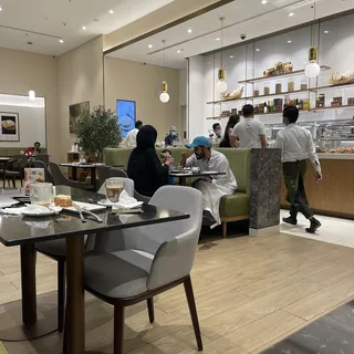 Café Bateel - Dubai Hills Mall, photo 5