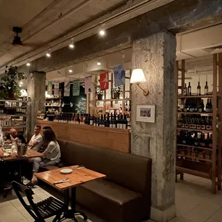 האחים, photo 3