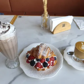 Bakerist - Bluewaters - European Restaurant, French Bakery & Cafe, photo 2
