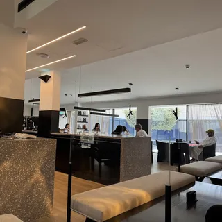 The Grey Al Wasl - Coffee Lounge & Bar, photo 2