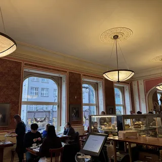Café Louvre, photo 2
